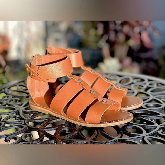 Madewell — Strap Gladiator Sandals - Picture 1 of 7